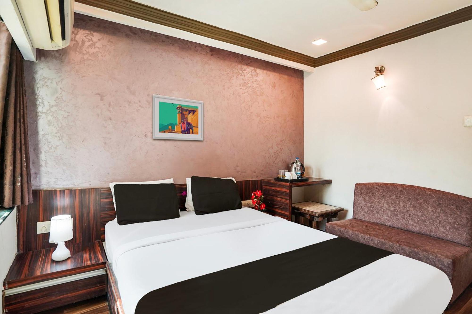 Hotel O Bridge Αχμπανταμπάντ Εξωτερικό φωτογραφία
