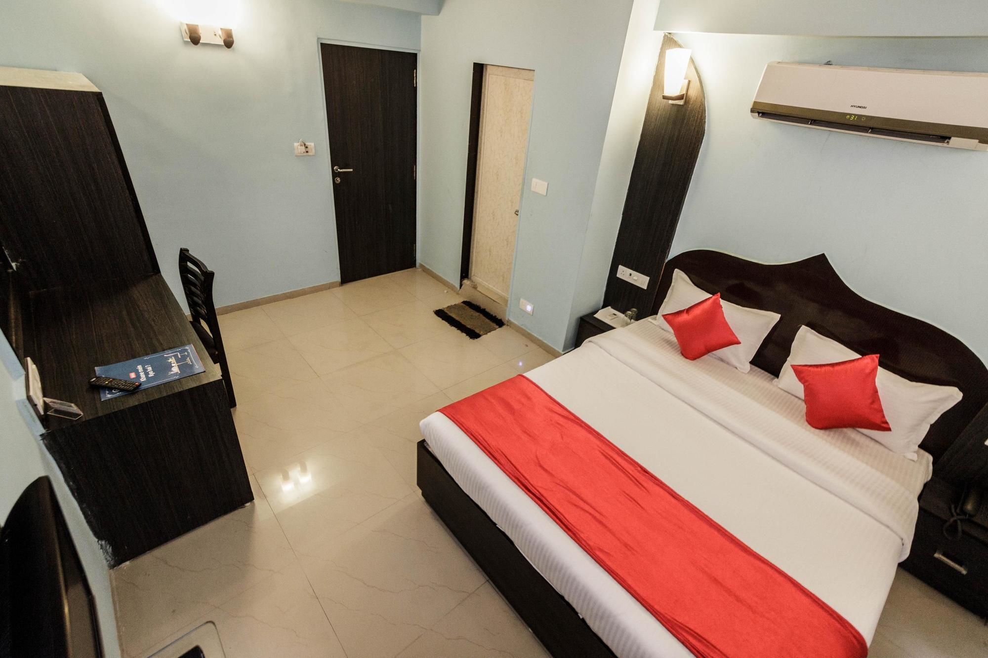 Hotel O Bridge Αχμπανταμπάντ Εξωτερικό φωτογραφία