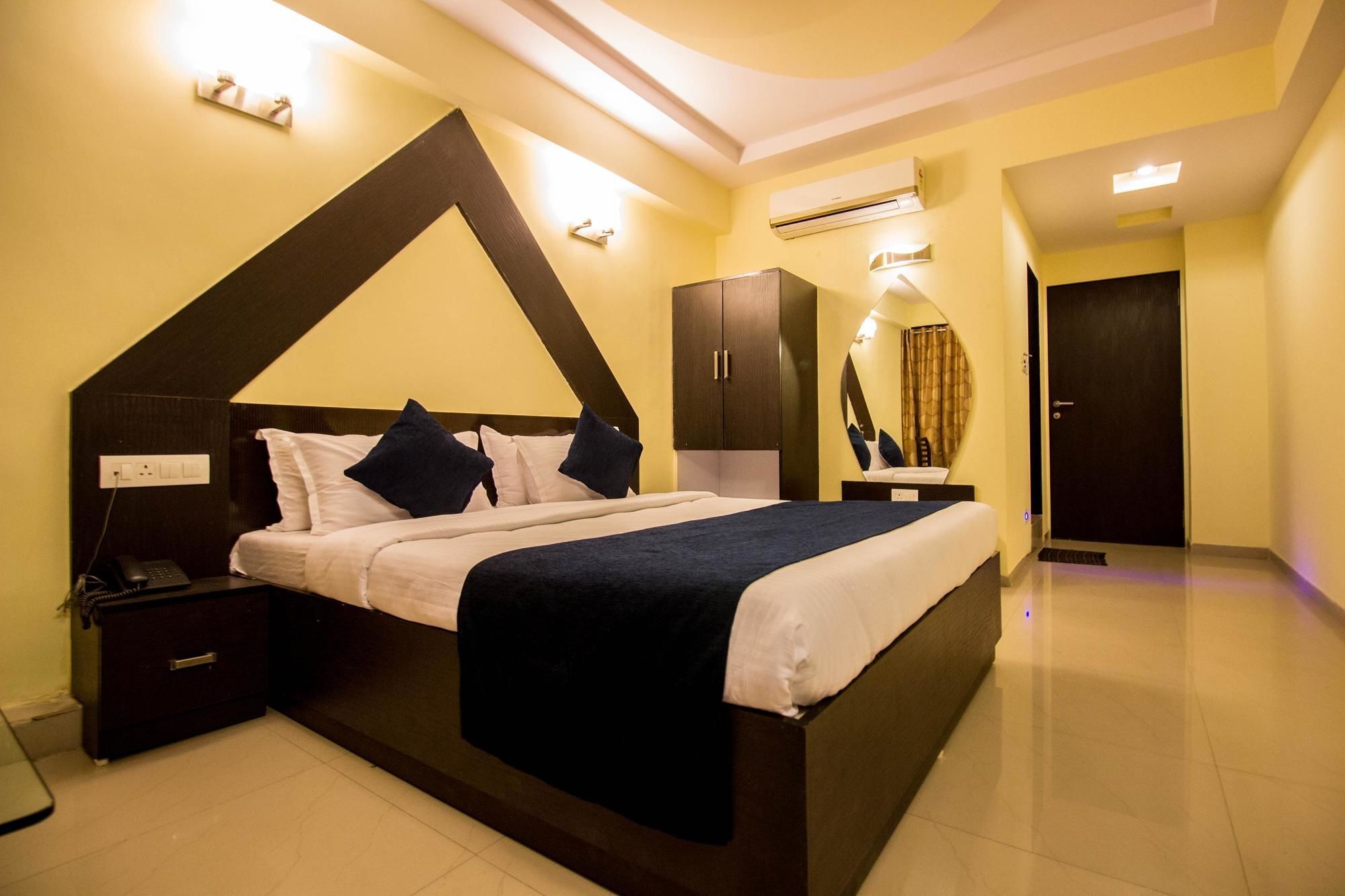Hotel O Bridge Αχμπανταμπάντ Εξωτερικό φωτογραφία